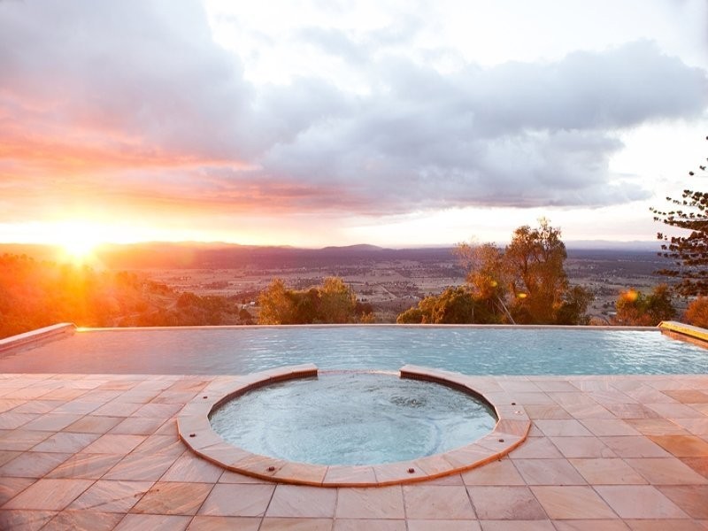 351 Freeses Road, Glamorgan Vale QLD 4306