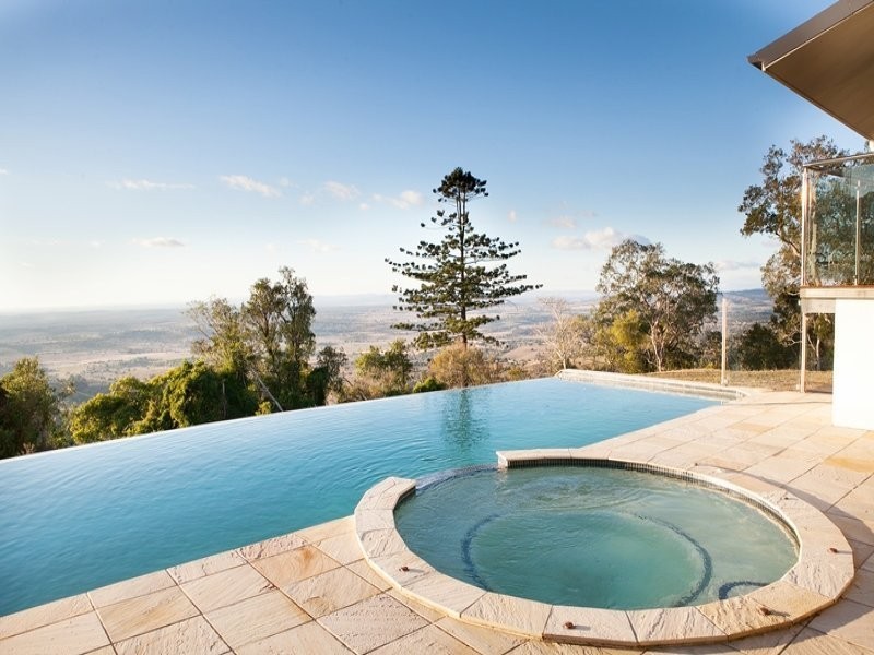 351 Freeses Road, Glamorgan Vale QLD 4306
