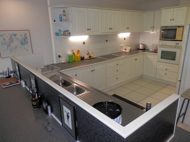 12 Banksia Court, Lowood QLD 4311