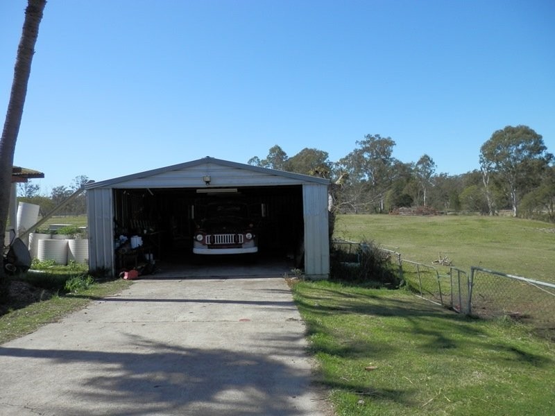 86 Stafford Street, Silkstone QLD 4304