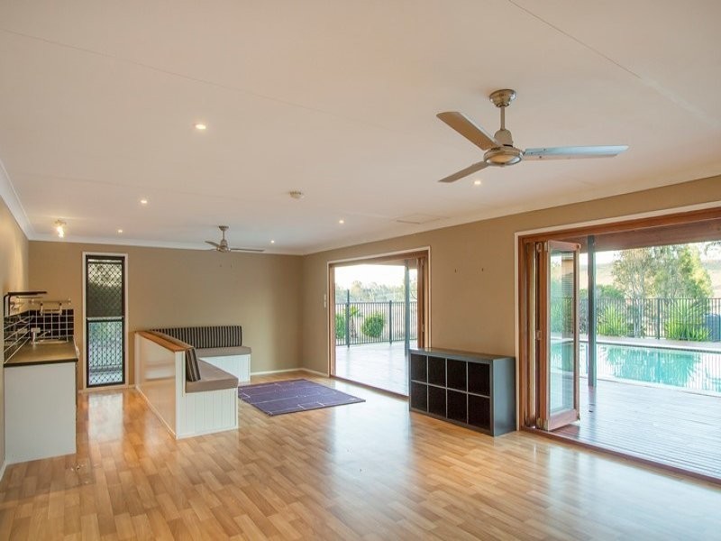 965 Ripley Road, South Ripley QLD 4306