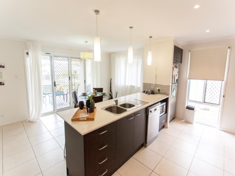 43 Honeywood Drive, Fernvale QLD 4306