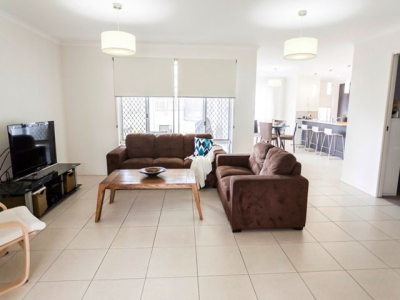 43 Honeywood Drive, Fernvale QLD 4306