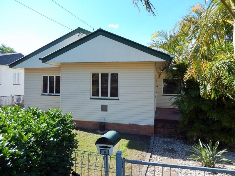 6 Gledson Street, North Booval QLD 4304