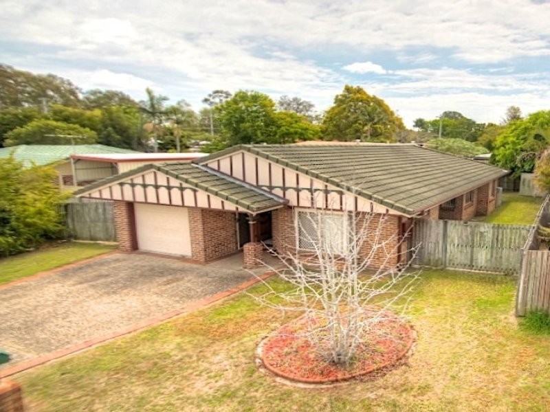 8 Rockman Drive, Raceview QLD 4305