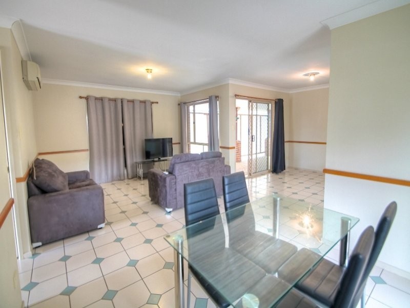 8 Rockman Drive, Raceview QLD 4305