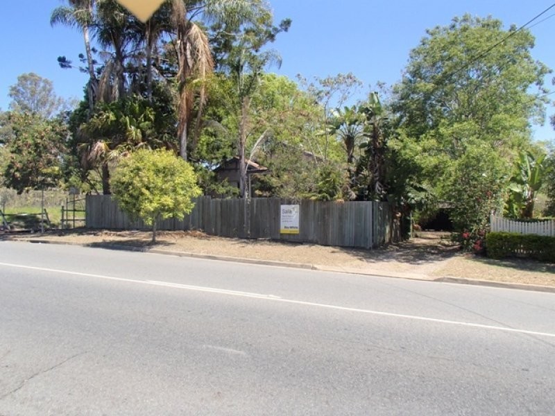 17 Thomas Street, Blackstone QLD 4304