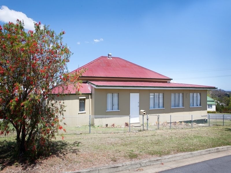 23 Pine Mountain Road, North Ipswich QLD 4305