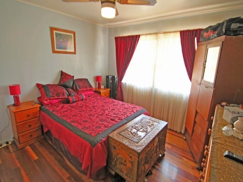 99 Williams Street West, Coalfalls QLD 4305