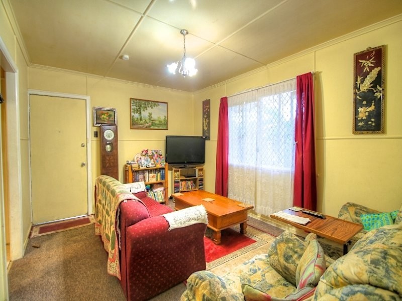 43 Grenadier Circuit, Ebbw Vale QLD 4304