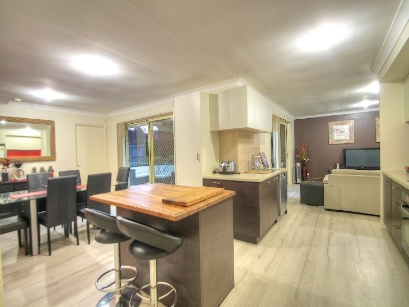 39 Burgess Street, Raceview QLD 4305