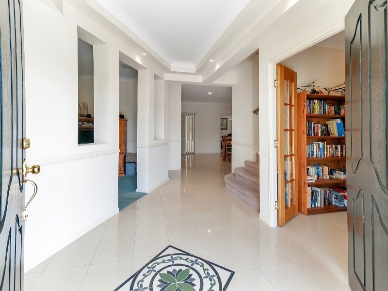 13 Lintrose Terrace, Karalee QLD 4306