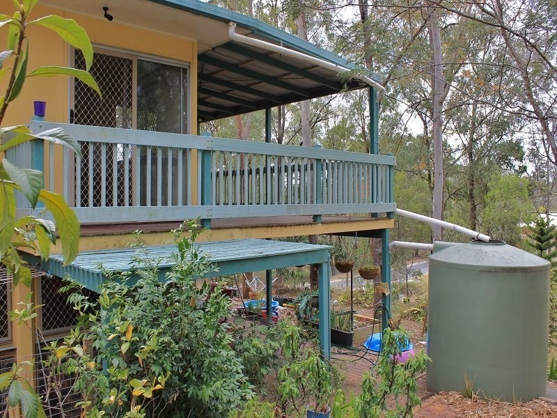 25 High Street, Blackstone QLD 4304