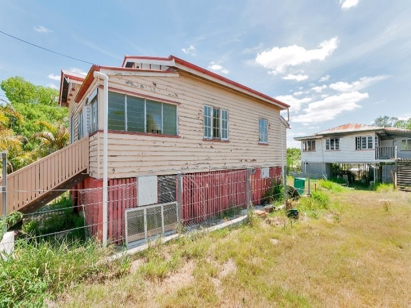 14 Edward Street, One Mile QLD 4305