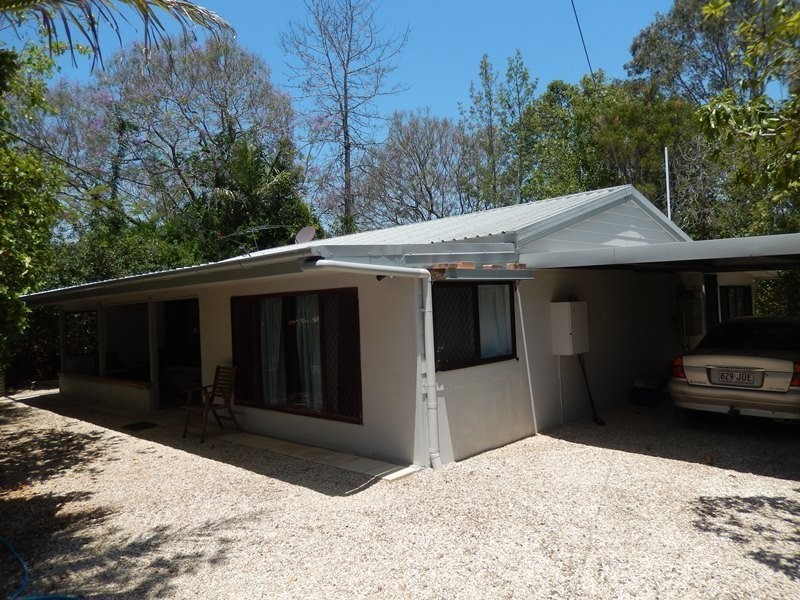 129 Riverside Avenue, Barellan Point QLD 4306