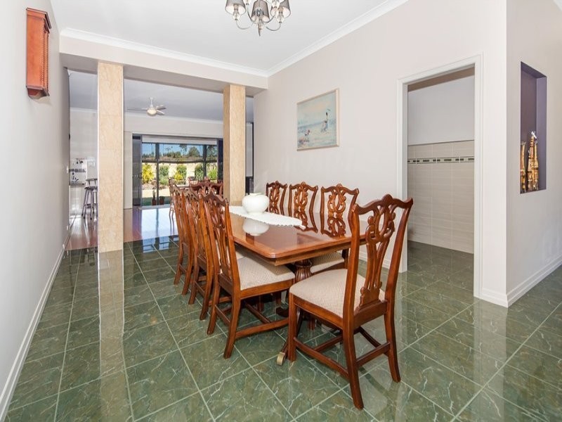 8 Seiler Court, Karalee QLD 4306