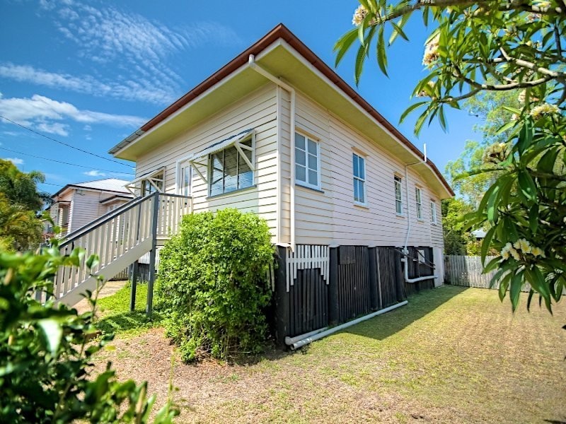 14 North Street, North Ipswich QLD 4305