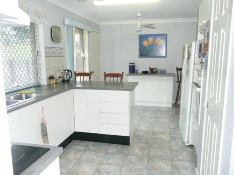 34 Australia II Drive, Kensington Grove QLD 4341