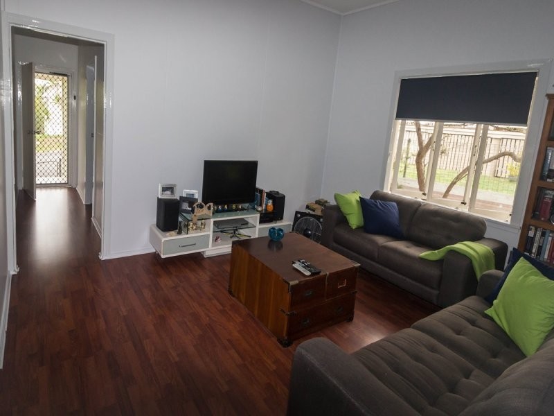32 Tiger Street, Sadliers Crossing QLD 4305