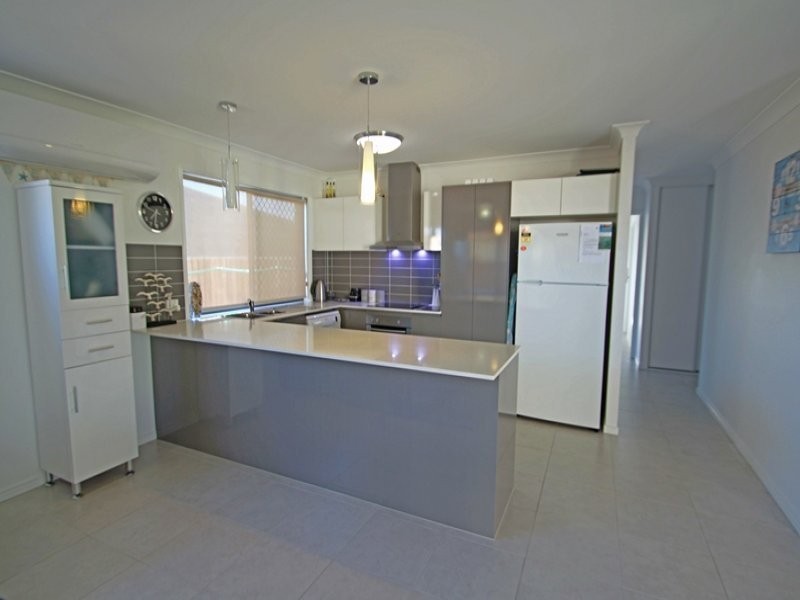 6 Cowie Street, Deebing Heights QLD 4306