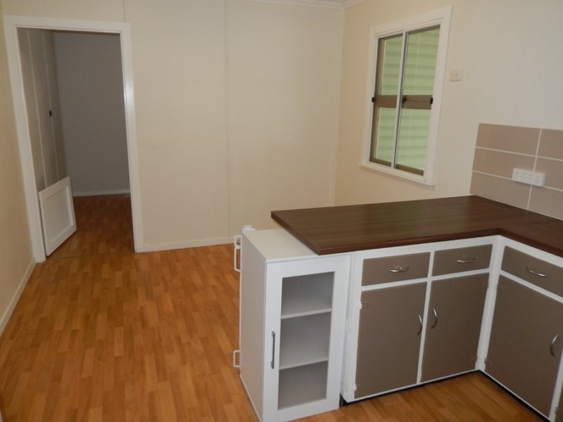 49 Grange Road, Eastern Heights QLD 4305