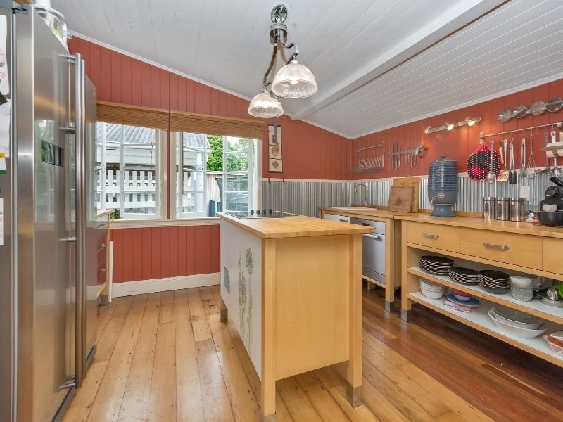 41 Frederick Street, Newtown QLD 4305