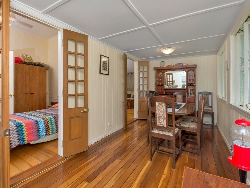 41 Frederick Street, Newtown QLD 4305
