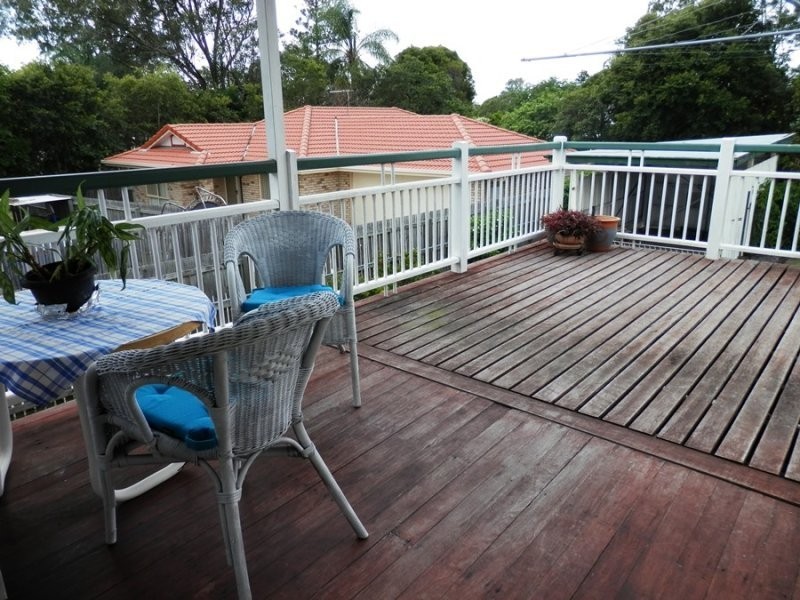 3 Fair Street, One Mile QLD 4305