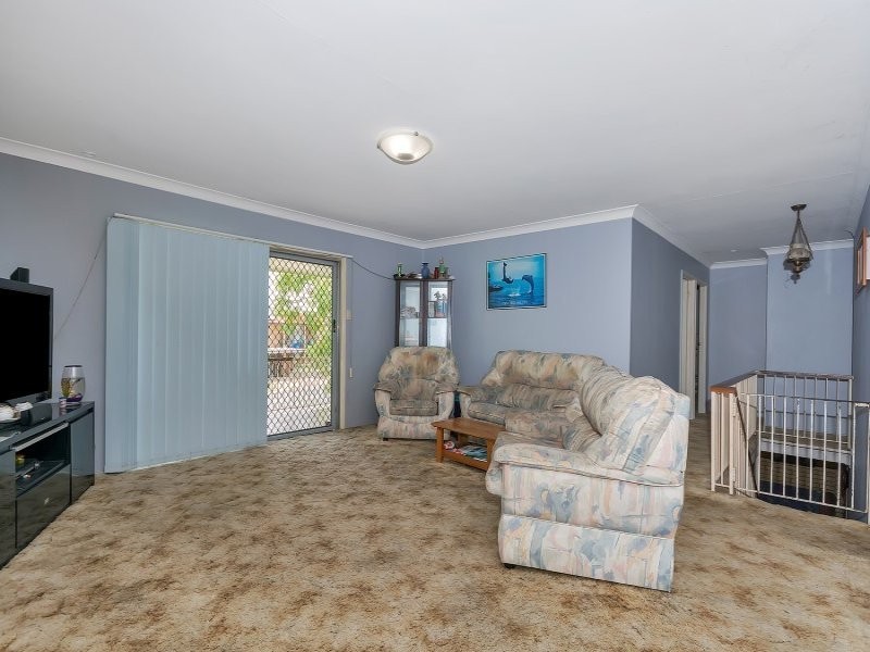 8 Butler Street, Raceview QLD 4305