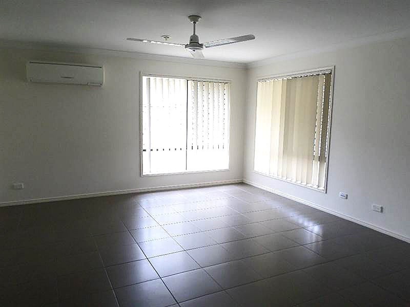 Flinders View QLD 4305