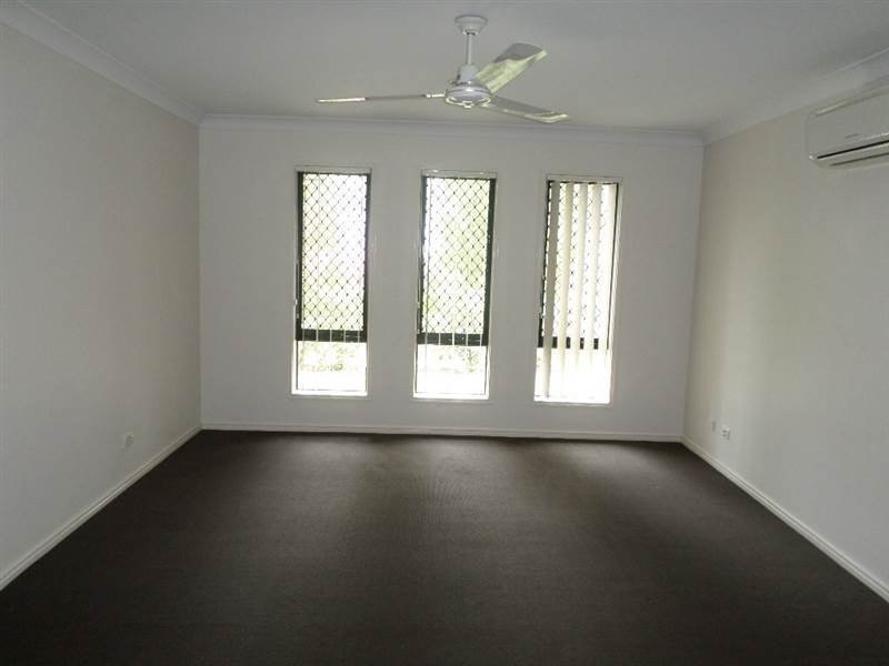 Flinders View QLD 4305