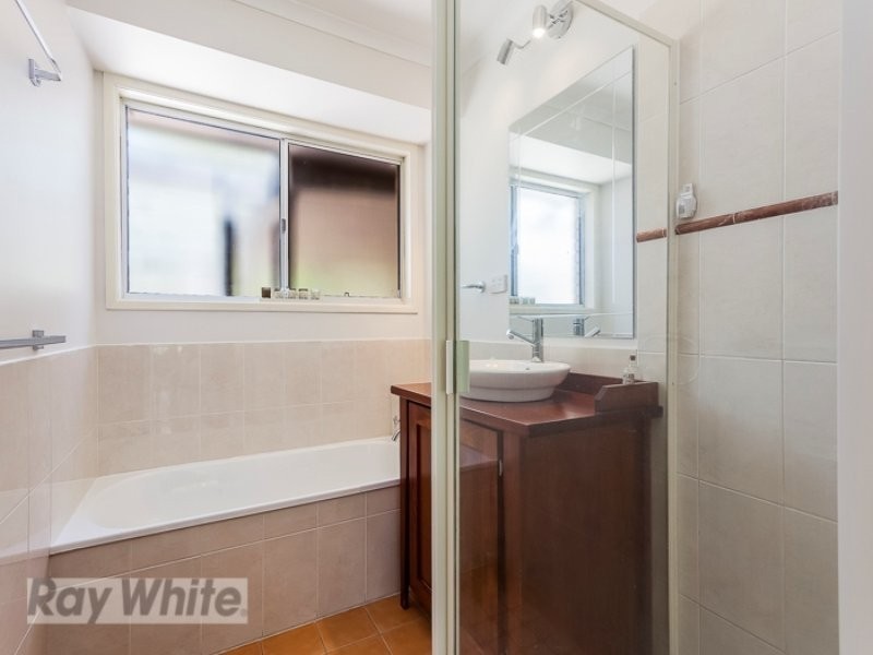 19 Lillian Street, Karalee QLD 4306