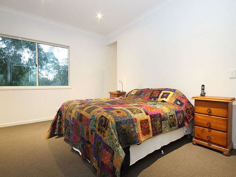 137 Riverside Avenue, Barellan Point QLD 4306