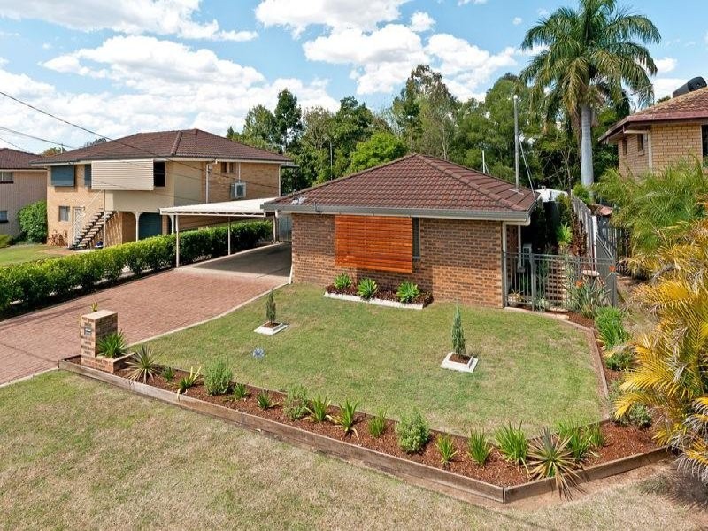 8 Deidre Ann Street, Raceview QLD 4305