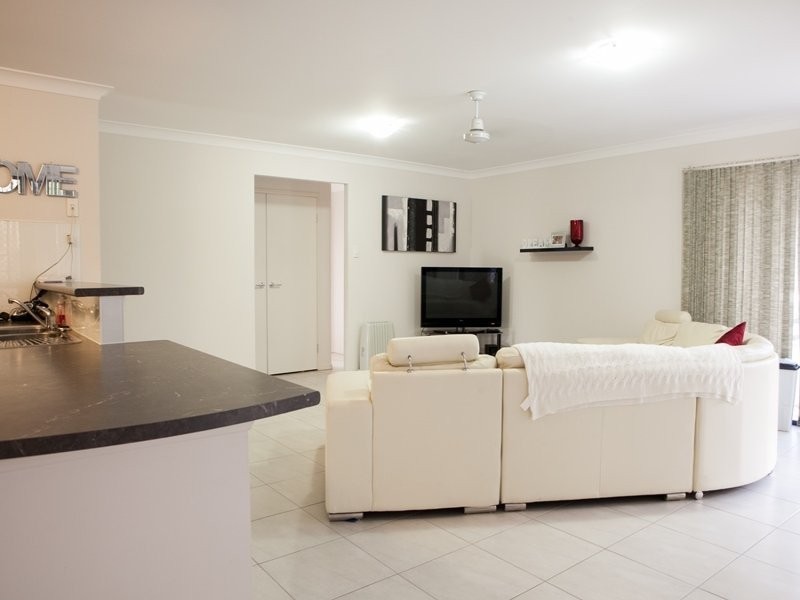 7 Willowood Place, Fernvale QLD 4306