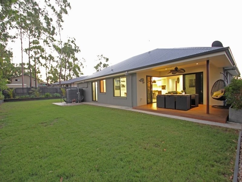 24 Forest Oak Court, Chuwar QLD 4306