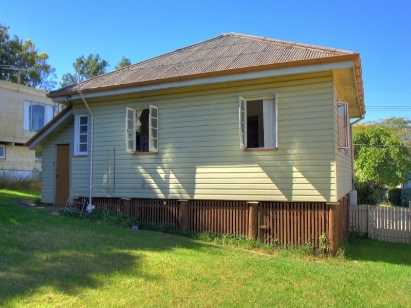 28 Chermside Road, Eastern Heights QLD 4305
