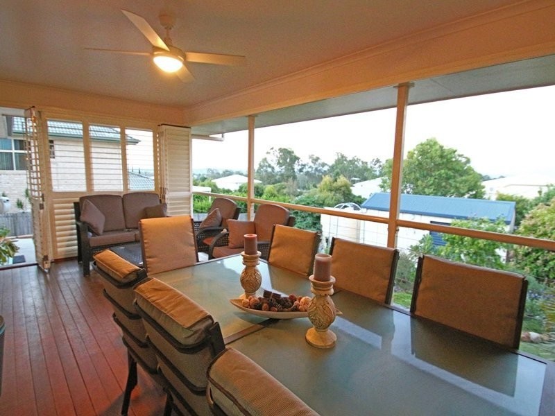 59 Willowtree Drive, Flinders View QLD 4305