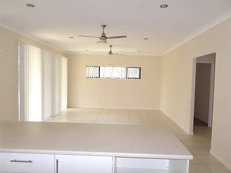 Flinders View QLD 4305