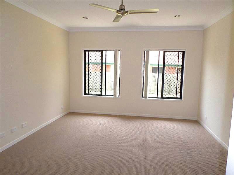 Flinders View QLD 4305