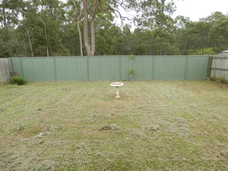 52 Earl Street, Dinmore QLD 4303