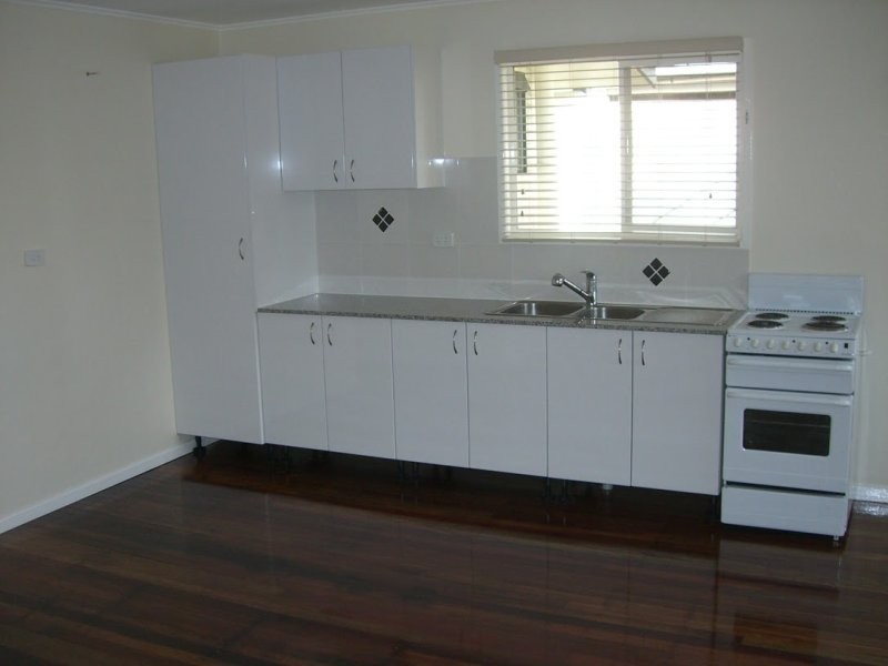 28 Belleglade Avenue, Bundamba QLD 4304