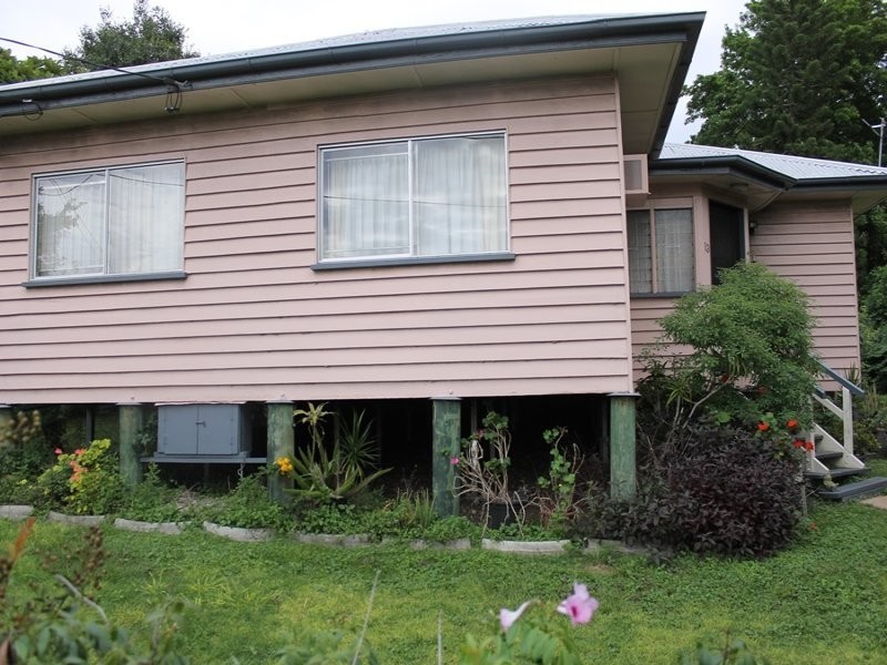 13 Tregair Street, Newtown QLD 4305