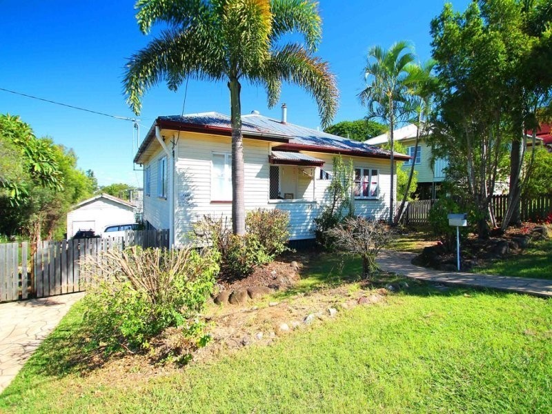 19 Hill Street, North Ipswich QLD 4305