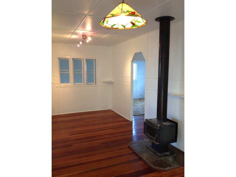 19 Hill Street, North Ipswich QLD 4305