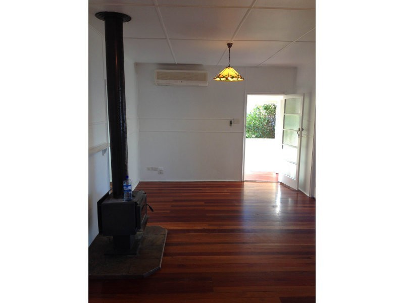 19 Hill Street, North Ipswich QLD 4305