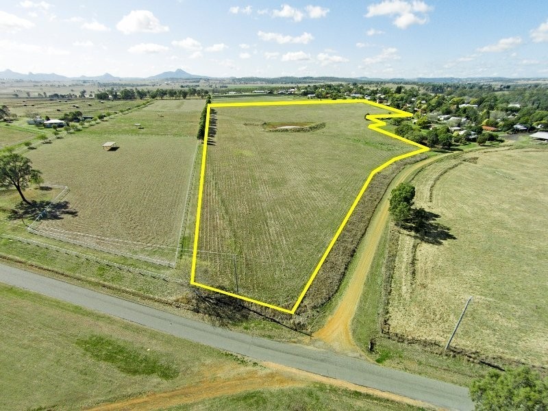 40 Mary Street, Harrisville QLD 4307