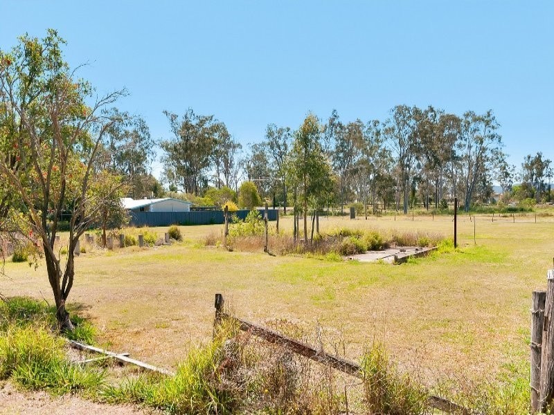 40 Queen Street, Dinmore QLD 4303