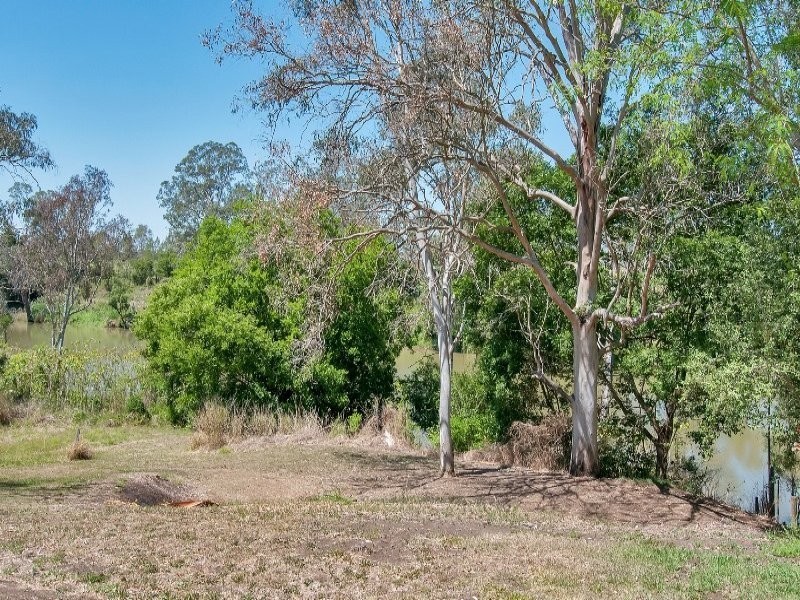9 Riverside Court, Barellan Point QLD 4306