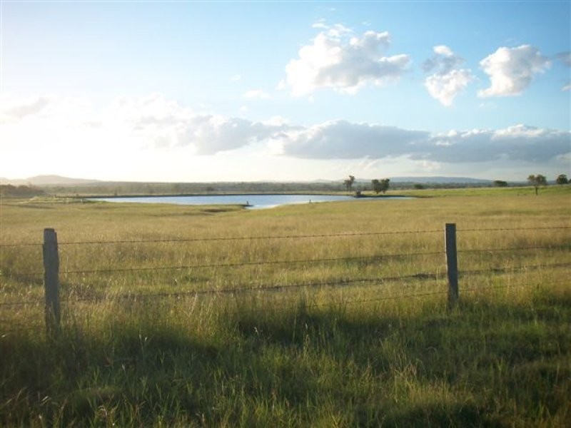 1467 Middle Road, Peak Crossing QLD 4306